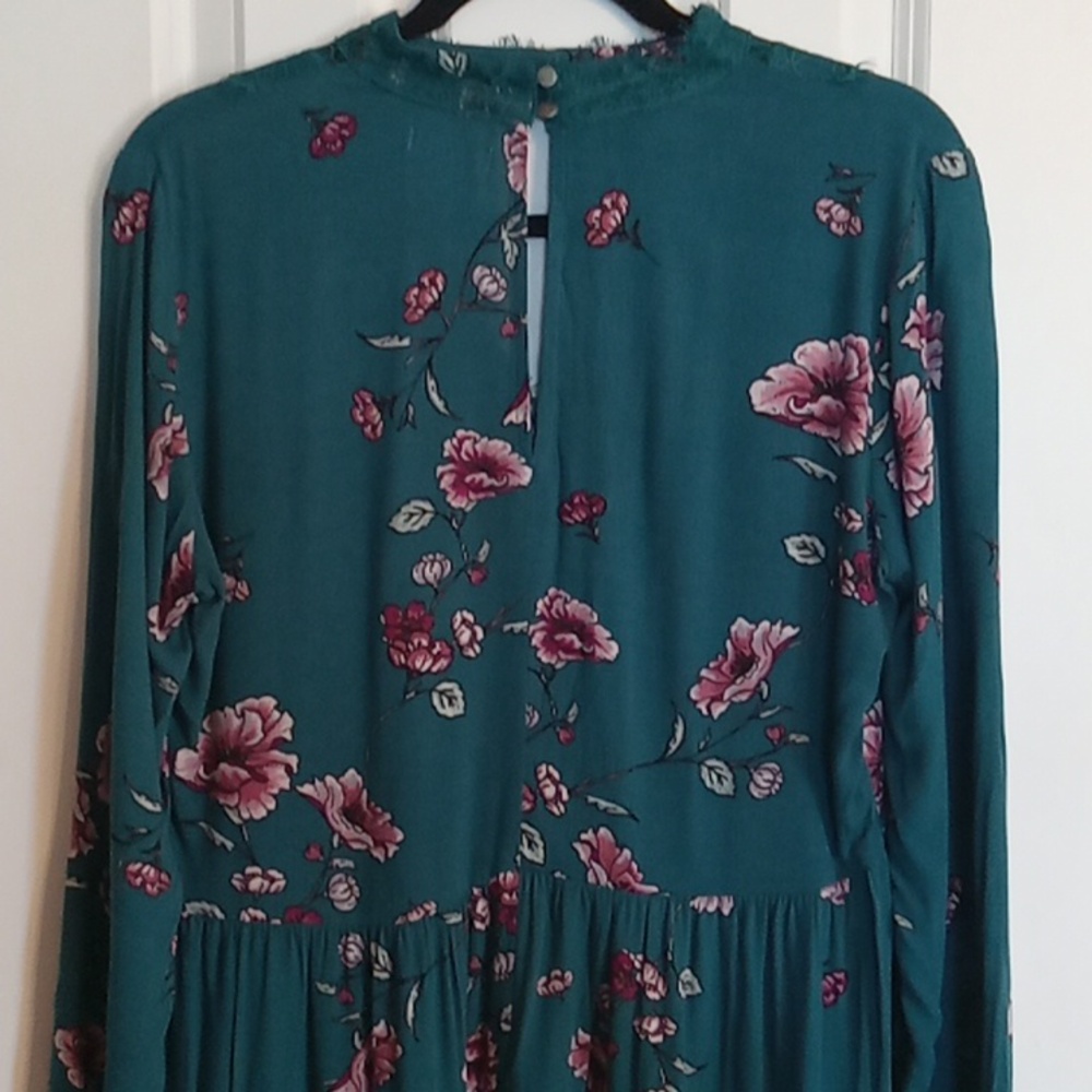 Eyeshadow Teal Lace Long Sleeve Dress - Picture 6 of 8